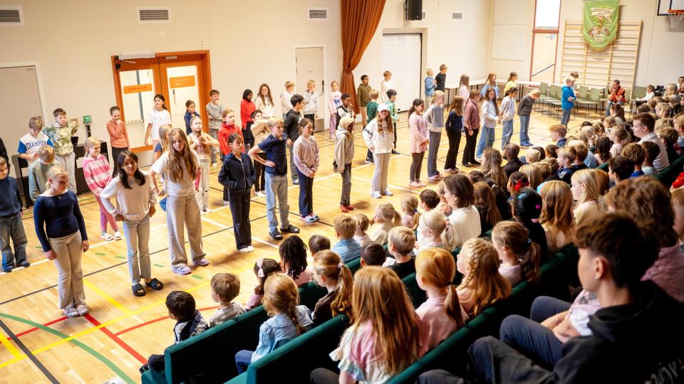Lenke til artikkel: Offisiell åpning av Folkeparken skole