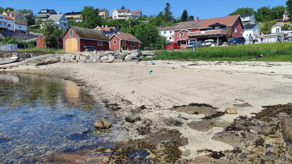 Lenke til artikkel: Badevannskvaliteten er utmerket ved de fleste badeplassene – Barnebasen midlertidig stengt