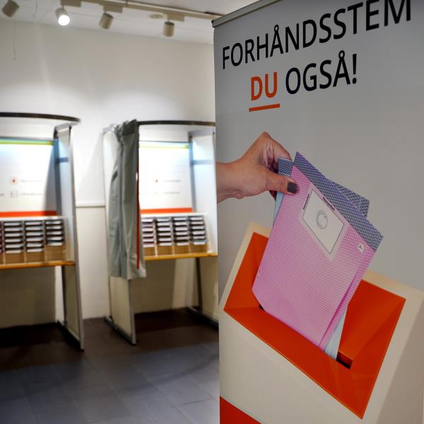 Illustrasjon valgavlukke valg stemmegiving