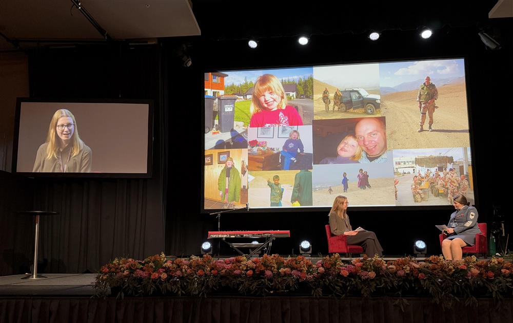 folk scene - Klikk for stort bilde