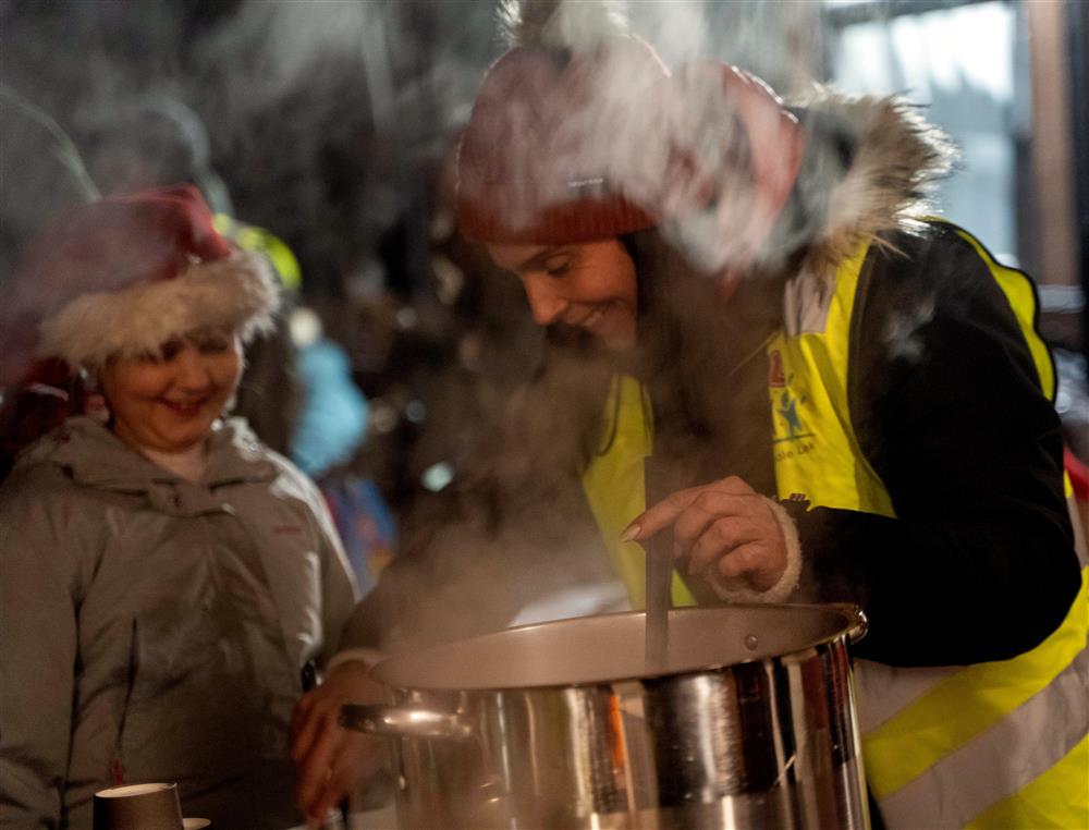 folk - Klikk for stort bilde