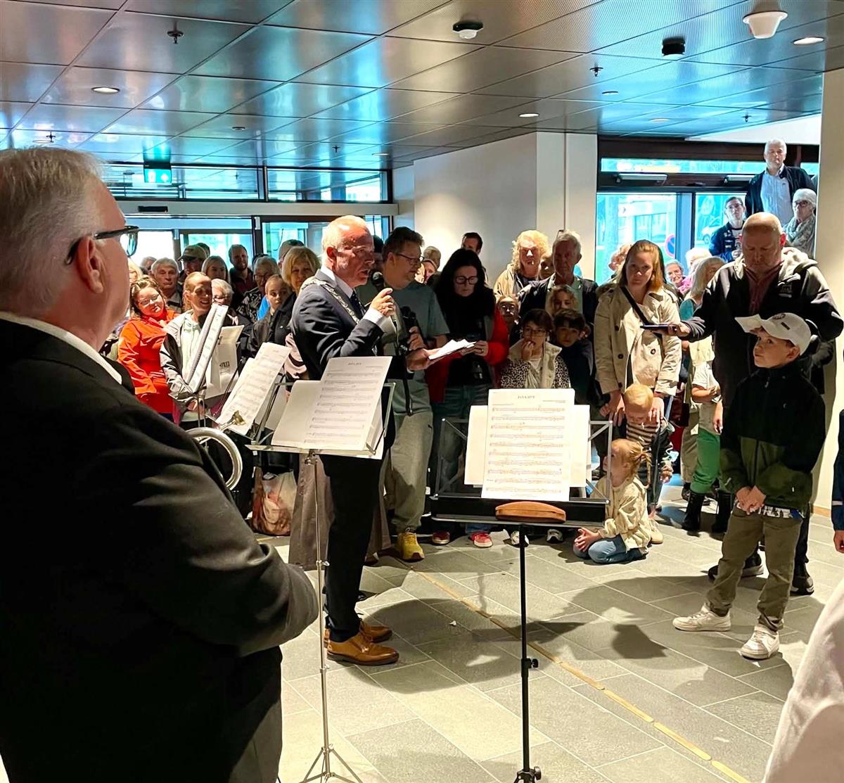 Åpning nye biblioteket - Klikk for stort bilde