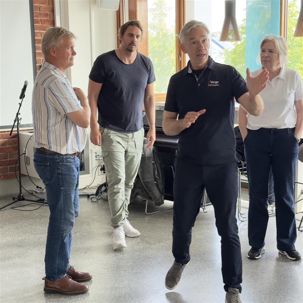 kurset inneholdt både teori, mye refleksjon og formidlingstkenikker - Klikk for stort bilde