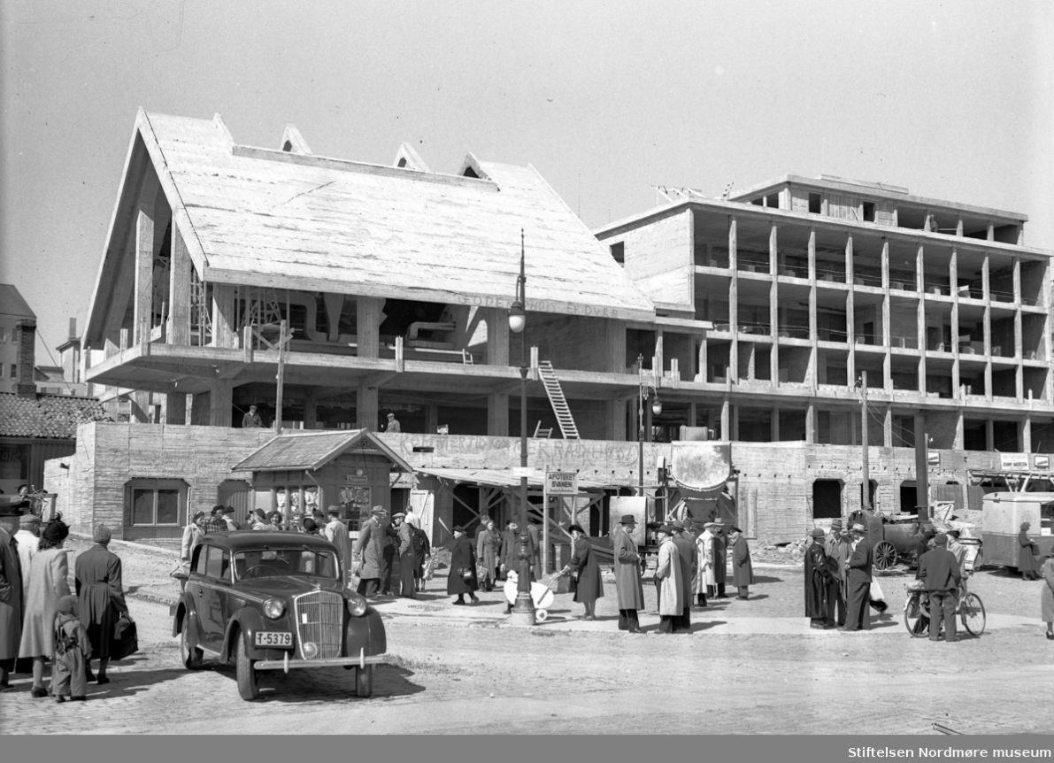Kristiansund rådhus fyller 70 år - Kristiansund kommune
