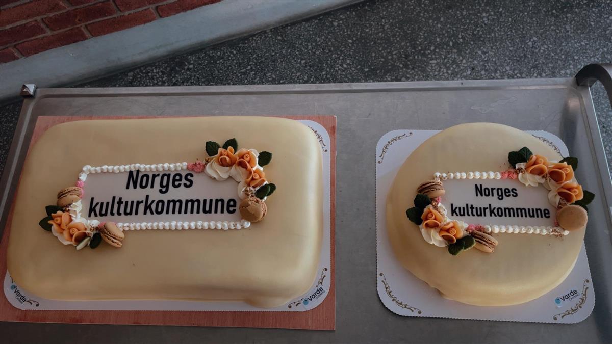 Bløtkaker med Norges Kulturkommune påskrevet - Klikk for stort bilde