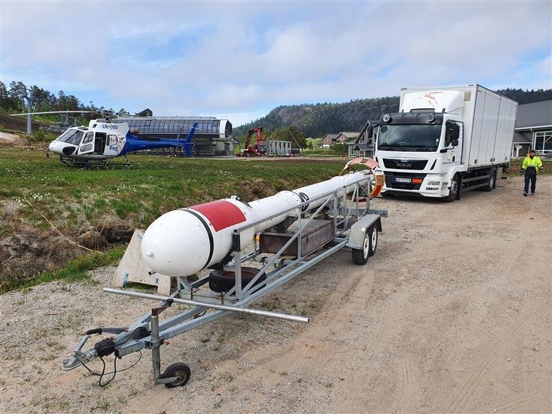 Målesonde for Pegasus’ helikopter: Ved å bruke et slikt måleinstrument får forskere god oversikt over geologien. - Klikk for stort bilde