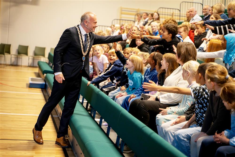 folk skole - Klikk for stort bilde