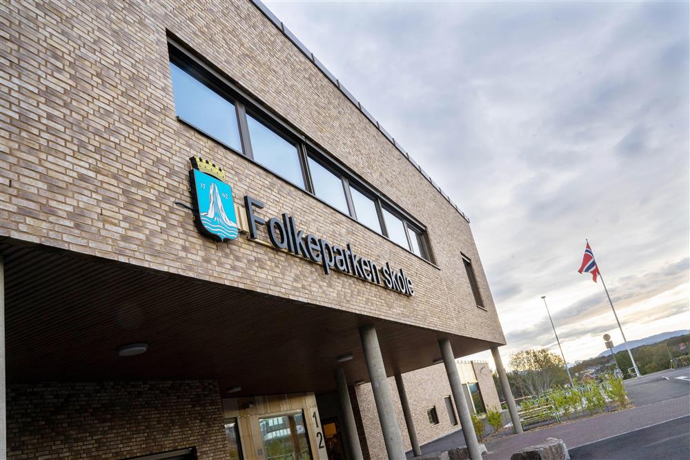 folk skole - Klikk for stort bilde